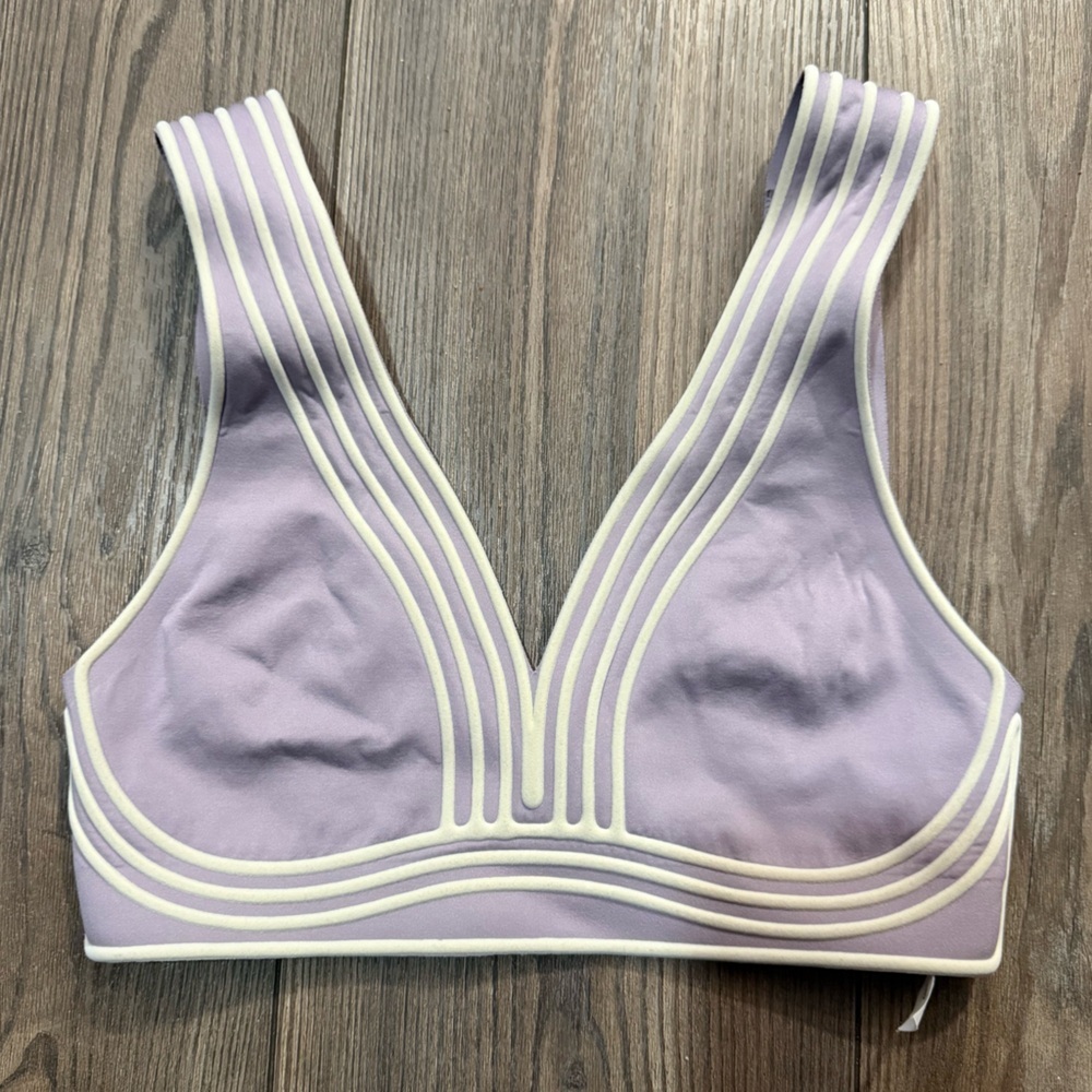 Lululemon Get in Line Bra Violet Verbena Chrome Size 2 Light Support Rare